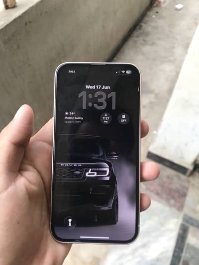 Apple iPhone 13