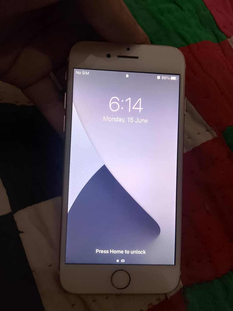Apple iPhone 7 2
