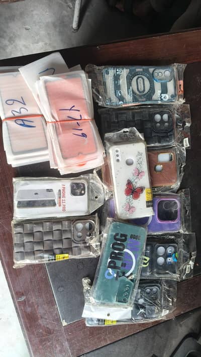 Saste Mobile Covers and Protector glass Available