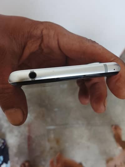Aquos r3