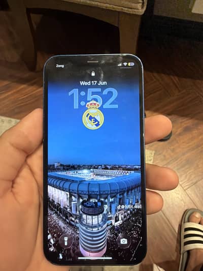 Apple iPhone 12