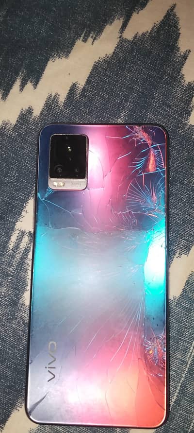 Vivo V20