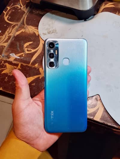 Infinix Hot 11