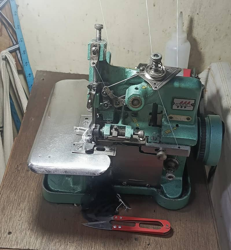GREA Overlock machine 0