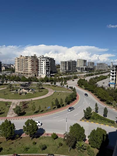 1 Bed Appartment Available For Sale.