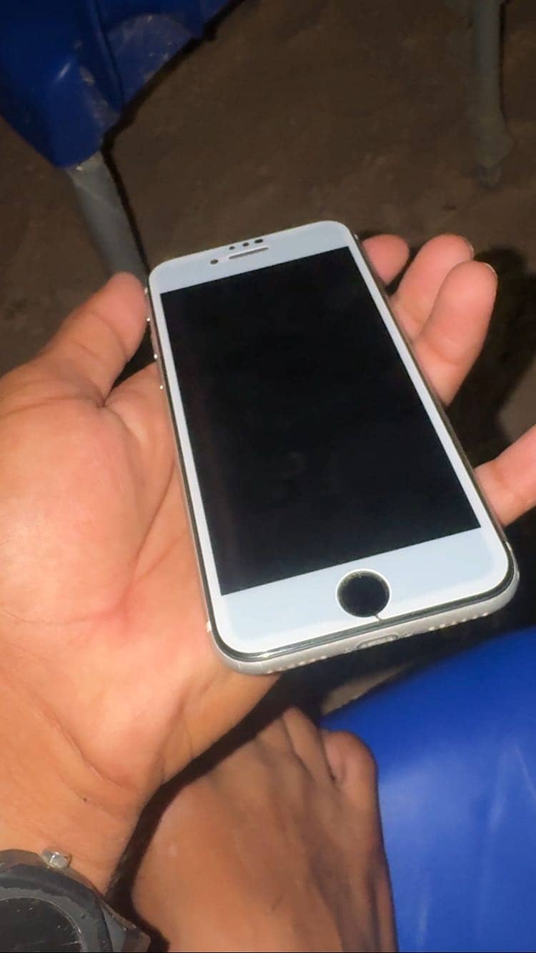 Apple iPhone SE 3