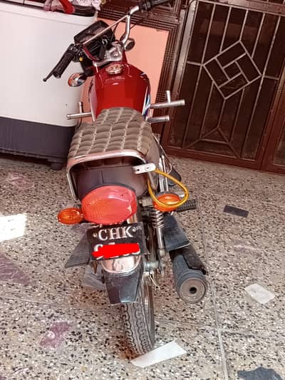 Honda CG 125 Total jenuin only 23000 km driven first owner