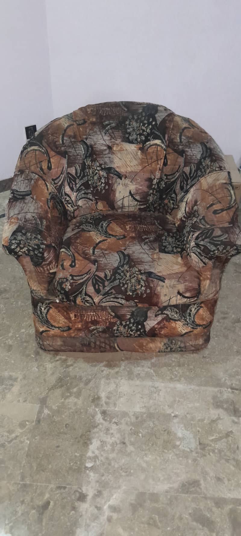 USED SOFA SET 2