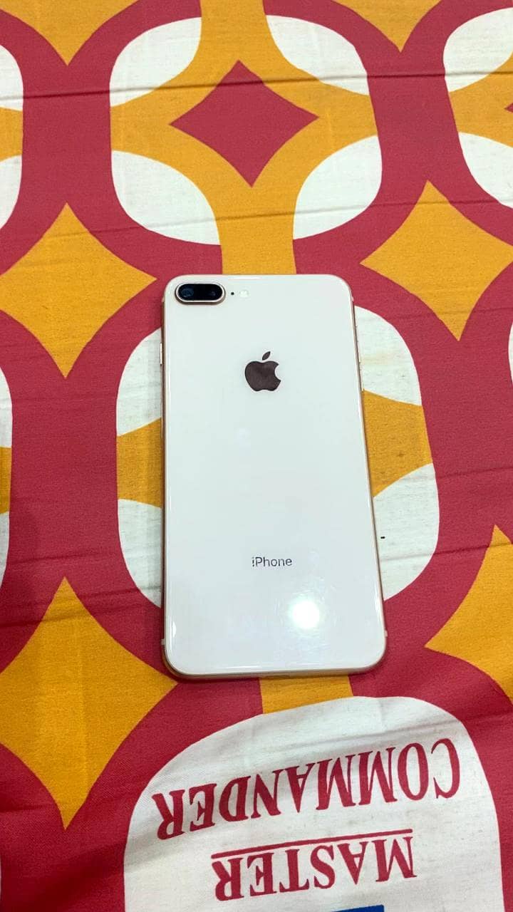 Apple iPhone 8 Plus 14