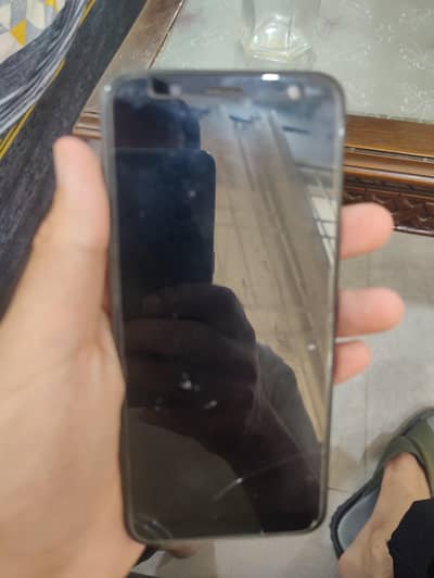 Samsung Mobile J6