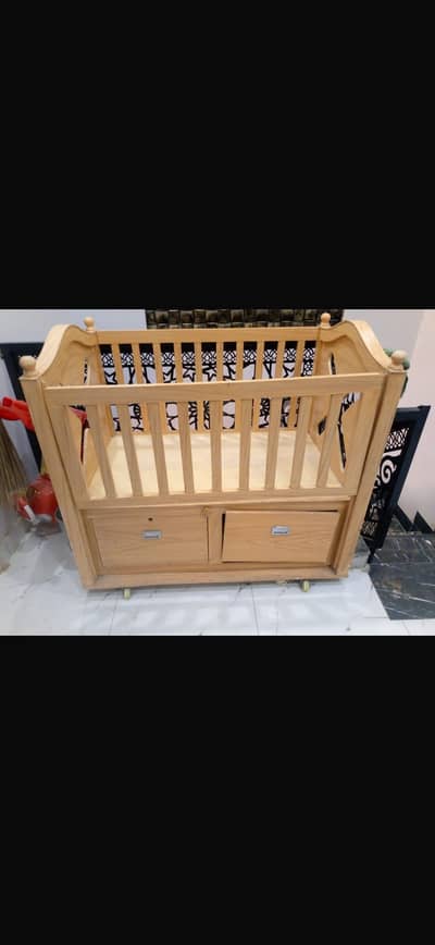 baby cot