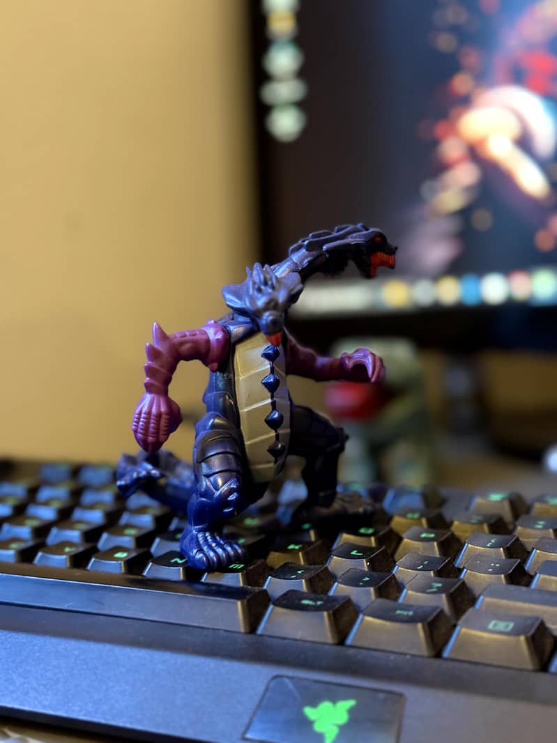 MINI FIGURES 13