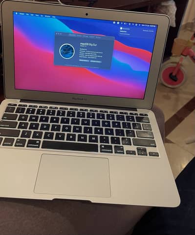 Apple Macbook Air almost new amazing speed