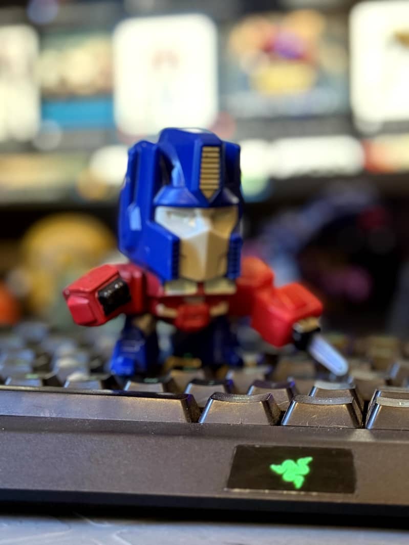 MINI FIGURES 8