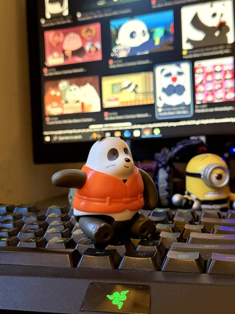 MINI FIGURES 12