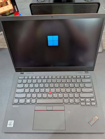 10/10 Lenovo X1 Carbon i7 10Gen 16 GB RAM with Box.