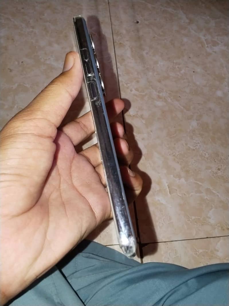 Tecno CAMON 40 0