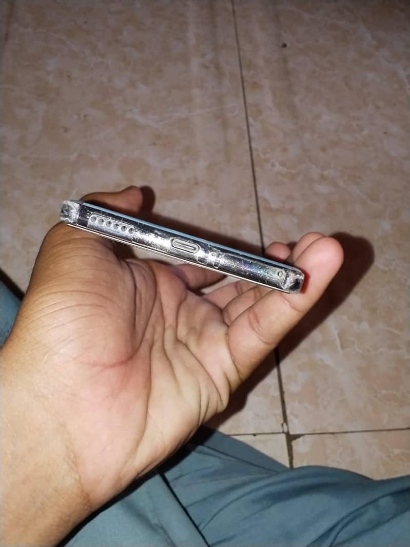 Tecno CAMON 40 1