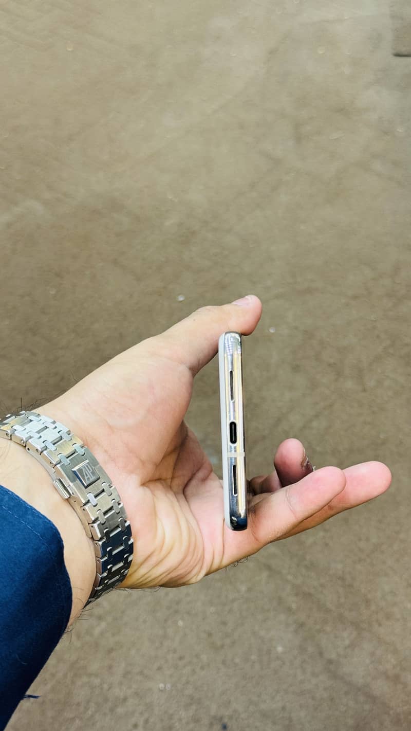 Google Pixel 8 Pro 1