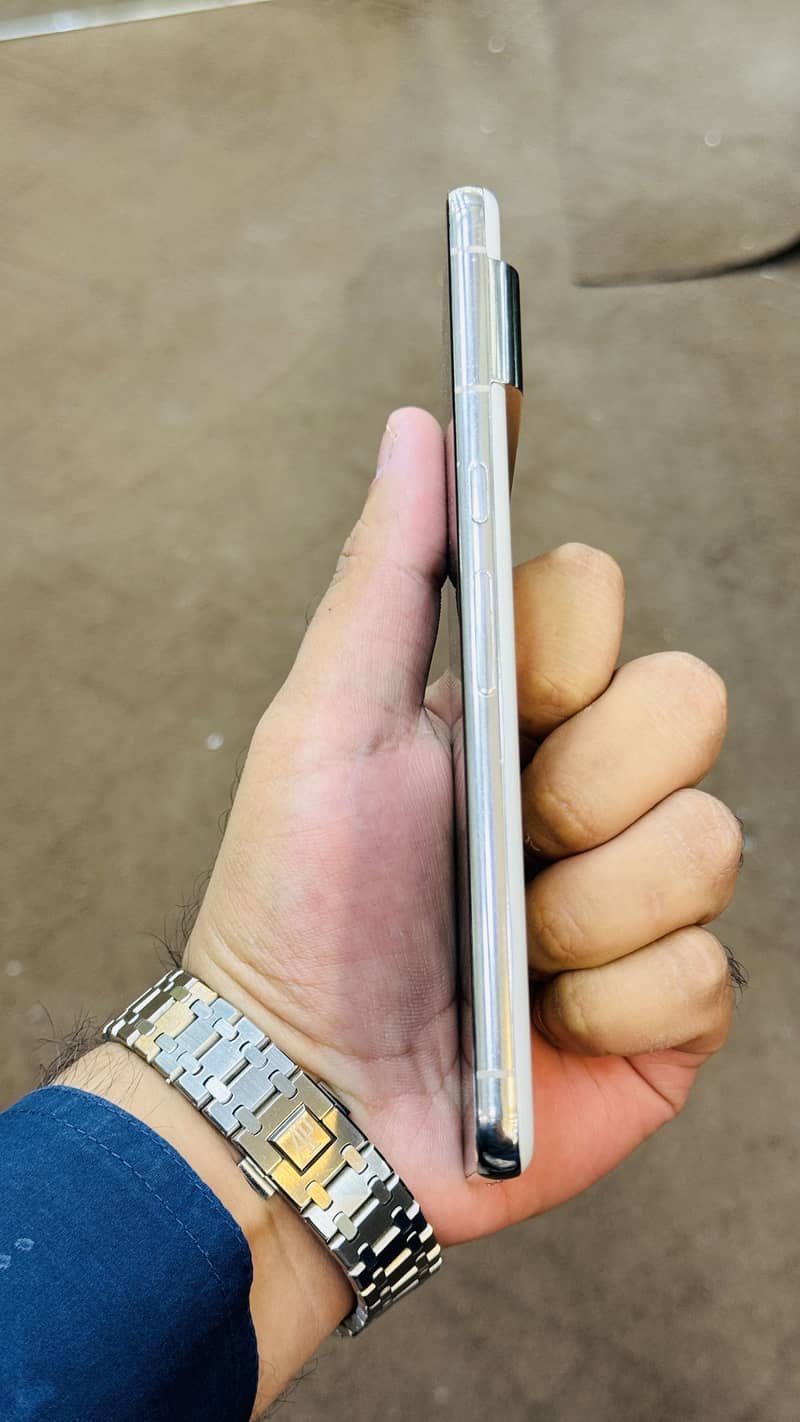 Google Pixel 8 Pro 3