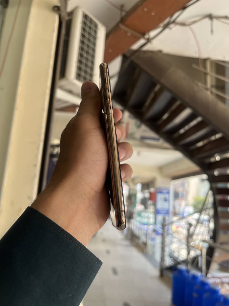 Iphone xs 1