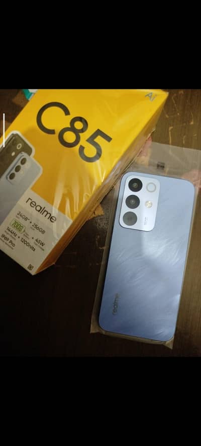 Realme C85
