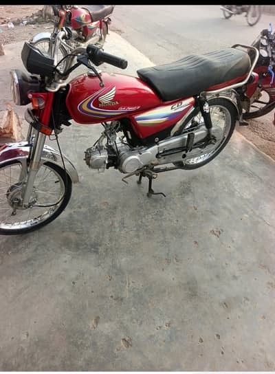 CD 70 Awesome condition o3o2'o873485