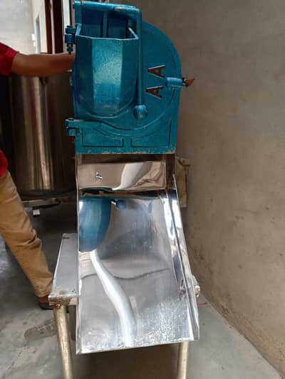 Industrial potato cutting machine and chips dryer machine(slanty)