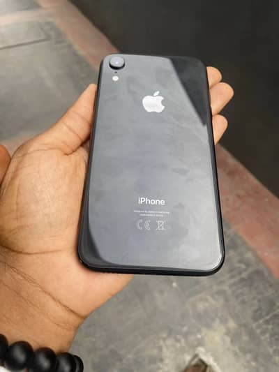Apple iPhone XR