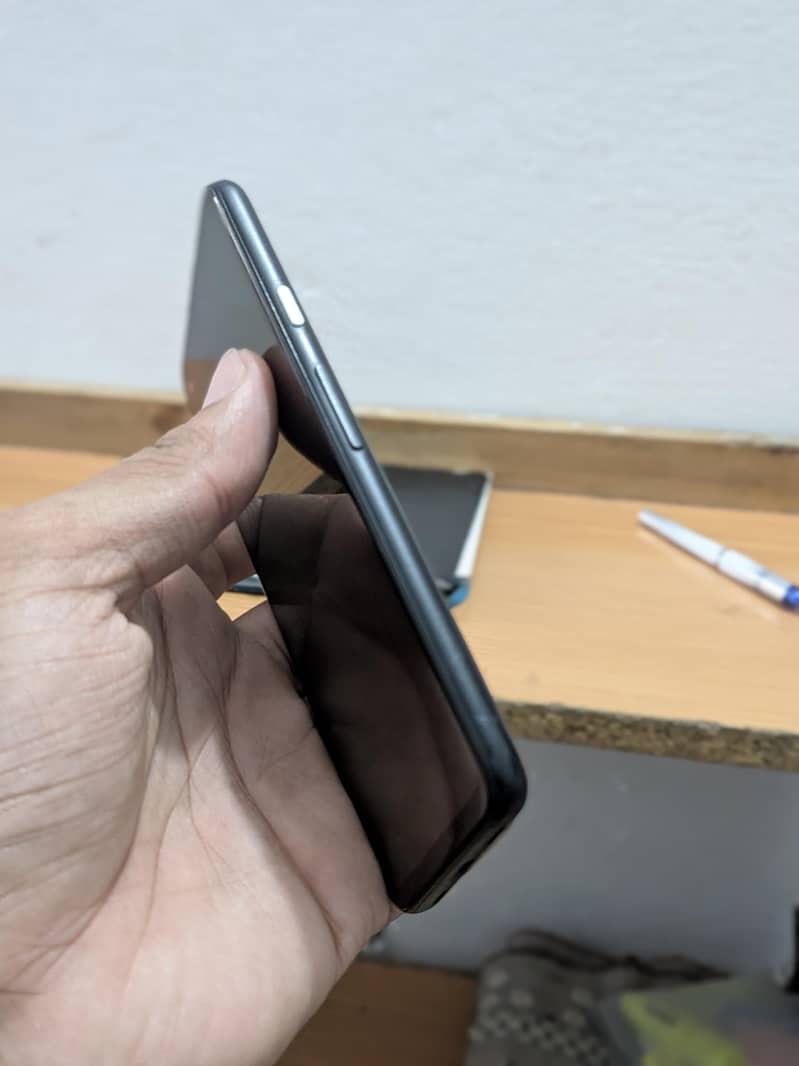 Google Pixel 4a 3