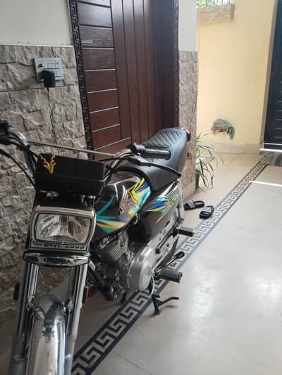 ZERO meter bike just 300 km driven all original