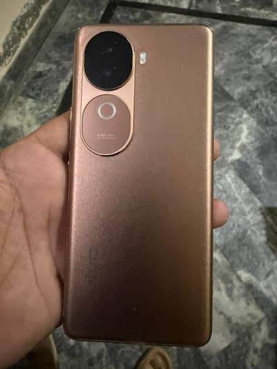 Vivo V40e