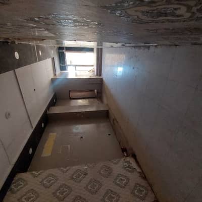 F-11 SHOP 1ST FLOOR 300 SQFT RENT 80,000
