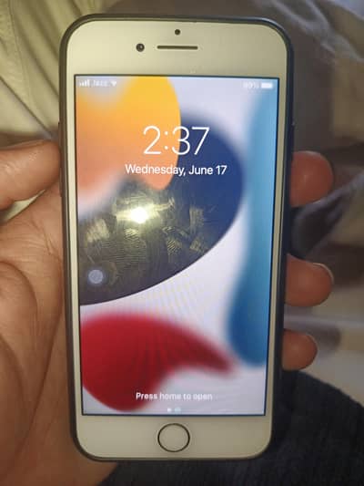 Apple iPhone 7