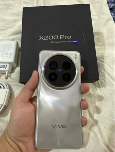 vivo x200 Pro mobile 16/512/gb new condition official Pta
