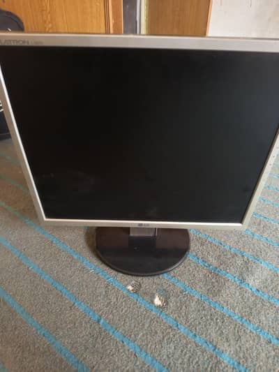 Original 19 Inch LG LCD Screen fully Fresh but Used