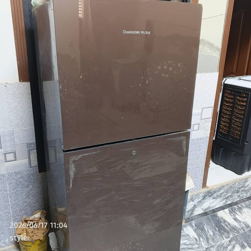 Refrigerator 0