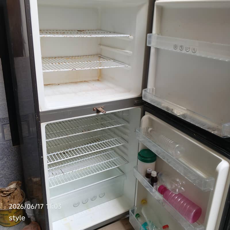 Refrigerator 1