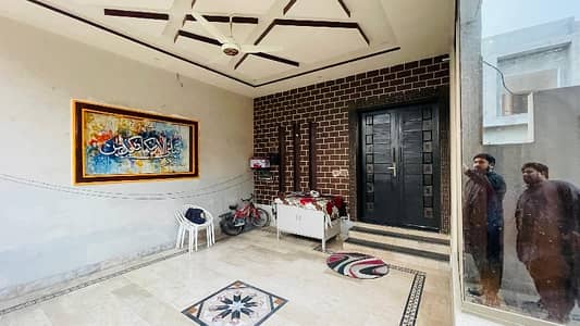 9 Marla Double Storey House Khyaban Garden Sargodha Road Faisalabad Ideal Location Security Gate Carpet Road Commercial Market Jamia Majhad Electricity Maujud Hai Wapda