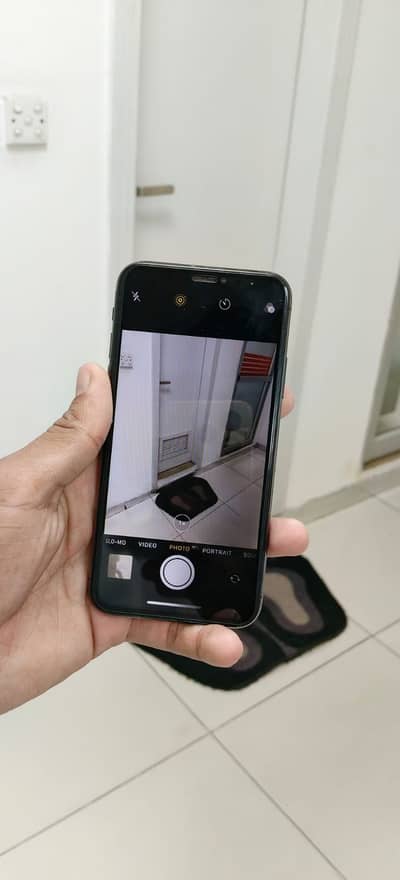 Apple iPhone X factory unlocked exchange posible