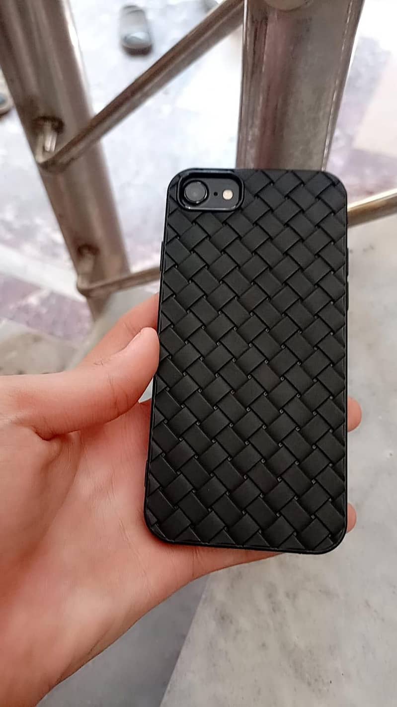 Apple iPhone 7 5