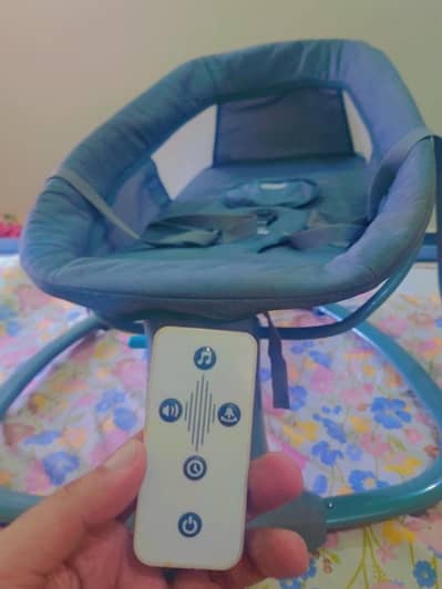 baby automatic/remote controlled swing