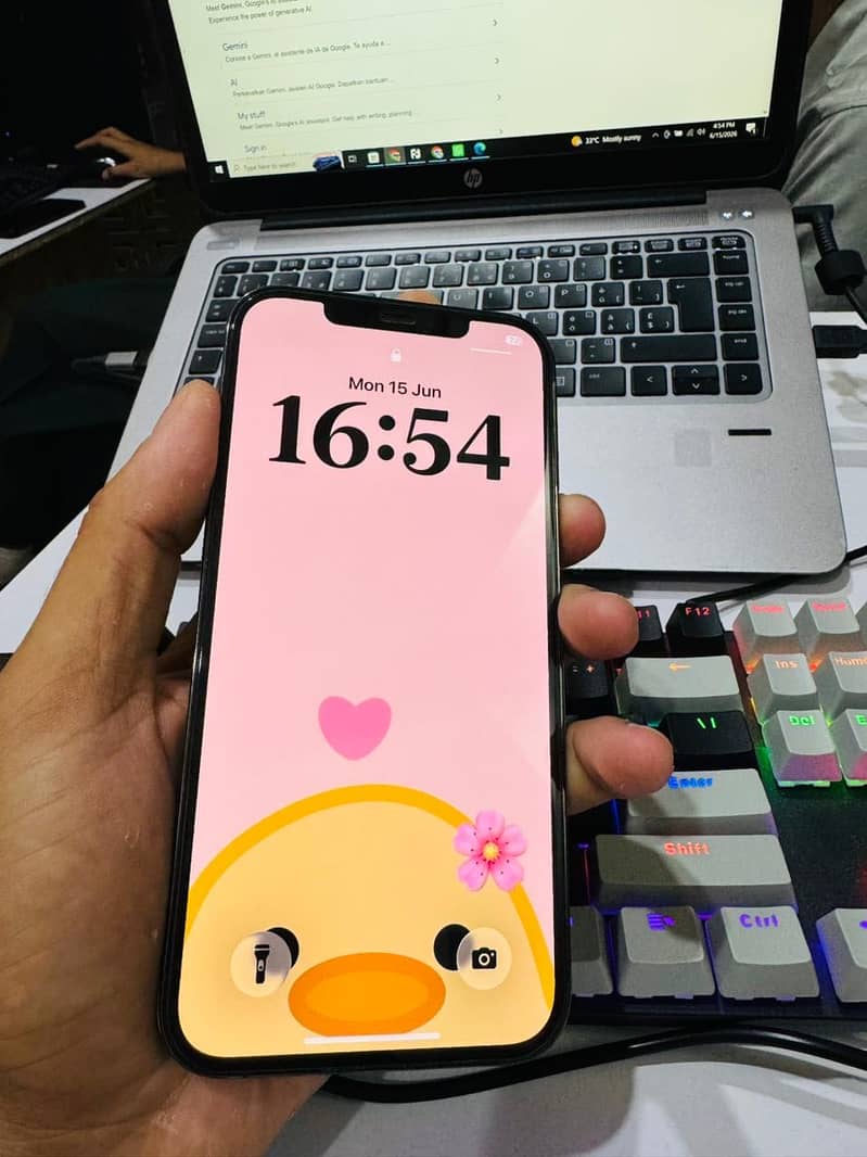Iphone 12 pro max 1