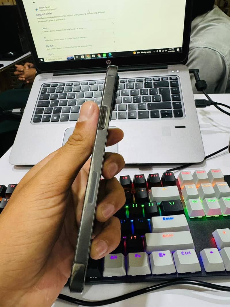 Iphone 12 pro max 3