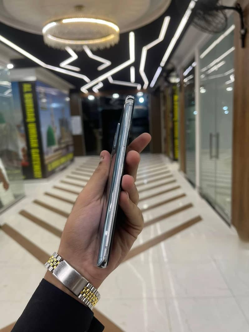One Plus 8T 5