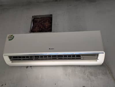 Gree A. C chill cooling.  1.5 ton