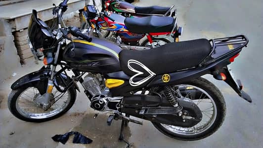 YAMAHA YB-125Z