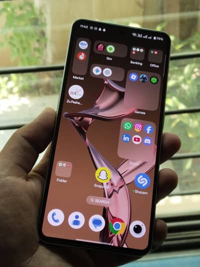One Plus 28GB RAM/256GB
