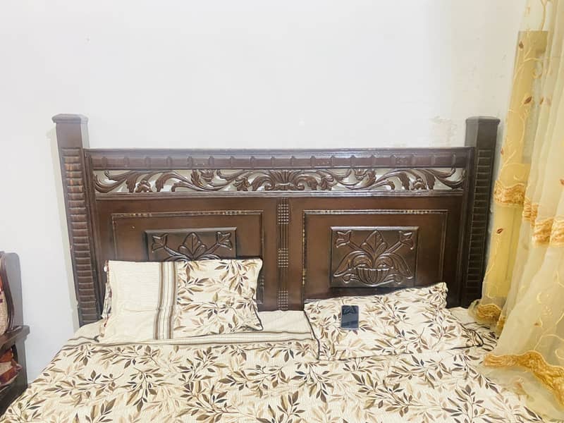 Bed king size 0