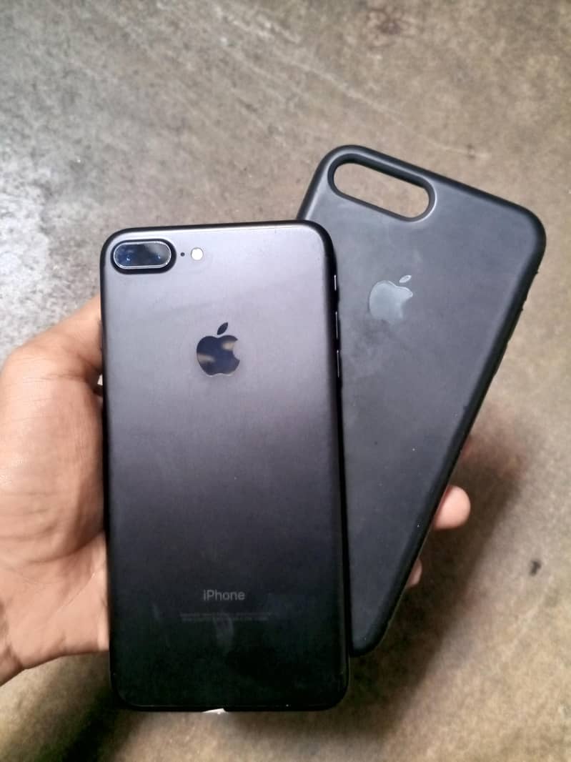 Apple iPhone 7 Plus 4